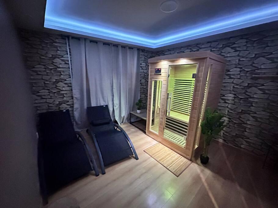 E Servagnat T3 Luxe Avec Sauna Jacuzzi Et Hammam Еперне Екстер'єр фото